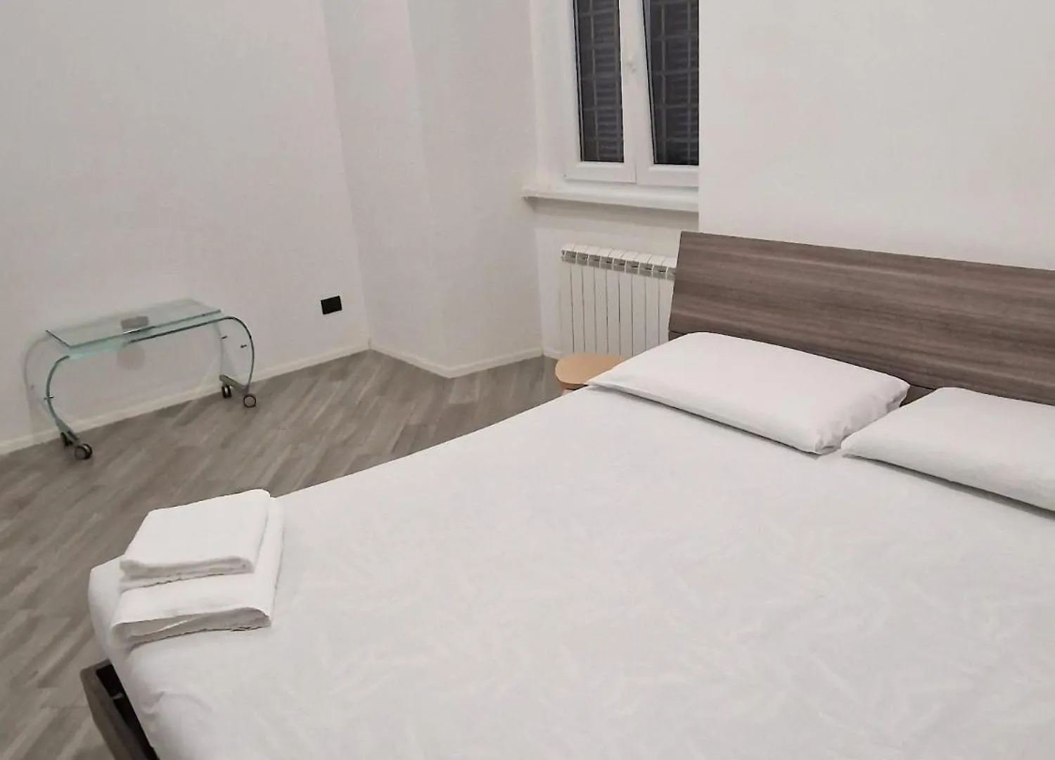 Pigneto Square Home روما 0*,